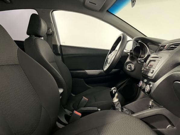 Kia Rio III Рестайлинг с пробегом 2016 года, цена 629 900 рублей, 154000 км, седан, Автокод Объявления