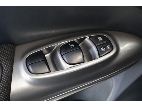 Nissan Juke I с пробегом 2012 года, цена 995 000 рублей, 90971 км, внедорожник, Автокод Объявления