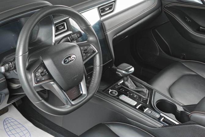 JAC J7 I с пробегом 2023 года, цена 1 749 000 рублей, 71000 км, лифтбек, Автокод Объявления