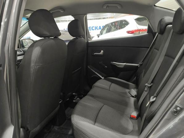 Kia Rio III Рестайлинг с пробегом 2017 года, цена 995 000 рублей, 136000 км, седан, Автокод Объявления