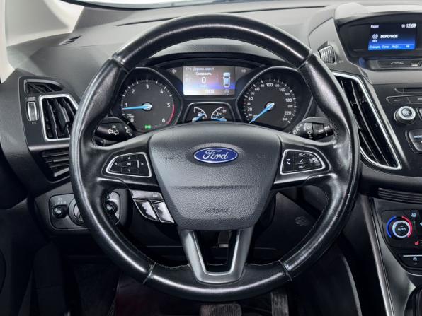 Ford C-MAX II Рестайлинг с пробегом 2017 года, цена 1 100 000 рублей, 152993 км, компактвэн, Автокод Объявления