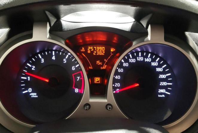 Nissan Juke I с пробегом 2011 года, цена 960 000 рублей, 257389 км, внедорожник, Автокод Объявления