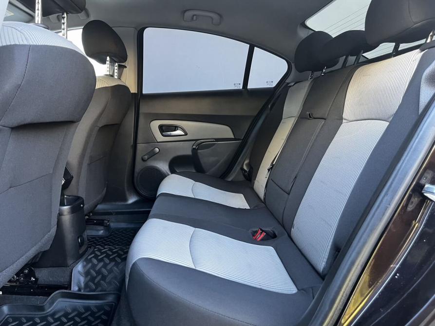 Chevrolet Cruze I Рестайлинг Москва  - изображение 11