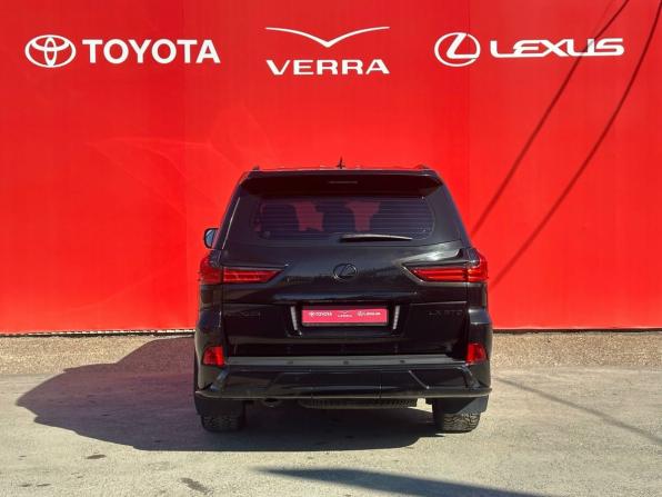 Lexus LX III Рестайлинг 2 с пробегом 2018 года, цена 8 940 000 рублей, 166751 км, внедорожник, Автокод Объявления