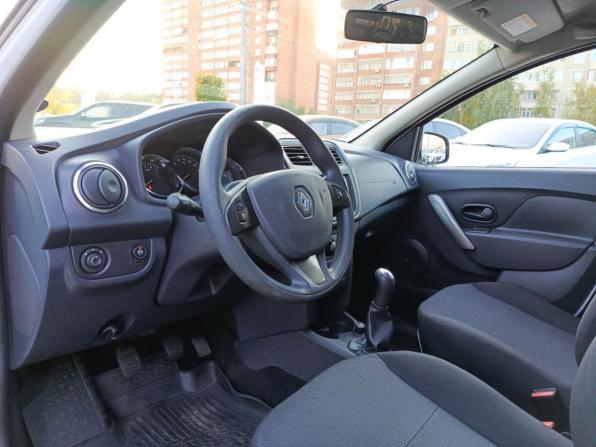 Renault Sandero II с пробегом 2015 года, цена 790 000 рублей, 165610 км, хэтчбек, Автокод Объявления