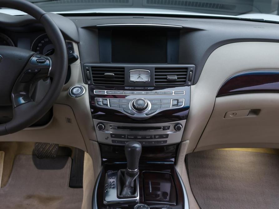 Infiniti M IV Москва  - изображение 14
