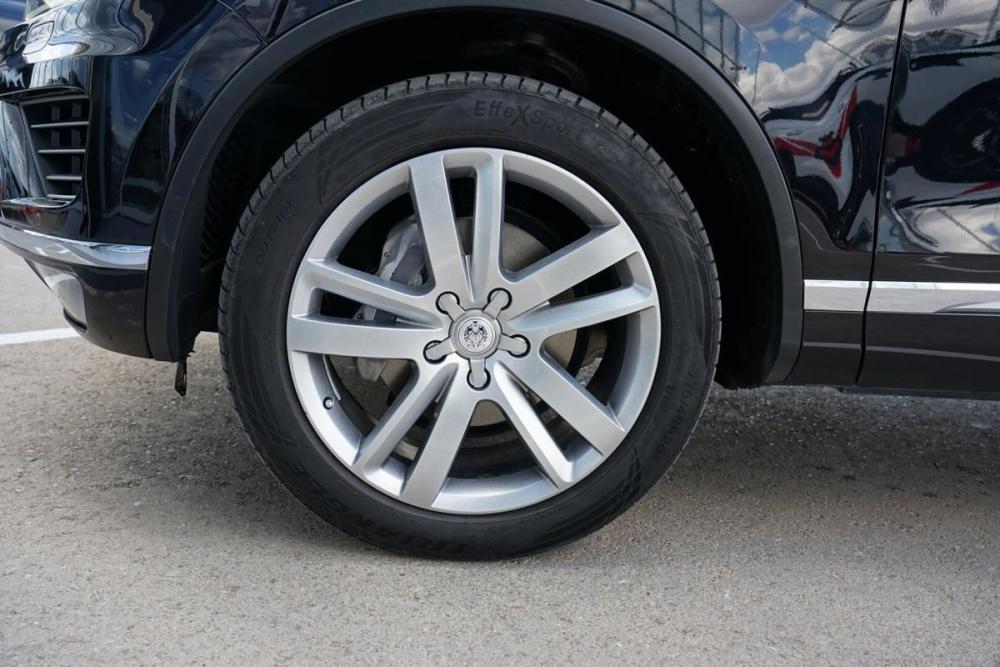 Volkswagen Touareg II Рестайлинг Крым  - изображение 27