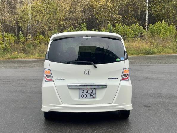 Honda Freed I Рестайлинг с пробегом 2012 года, цена 967 000 рублей, 140000 км, компактвэн, Автокод Объявления