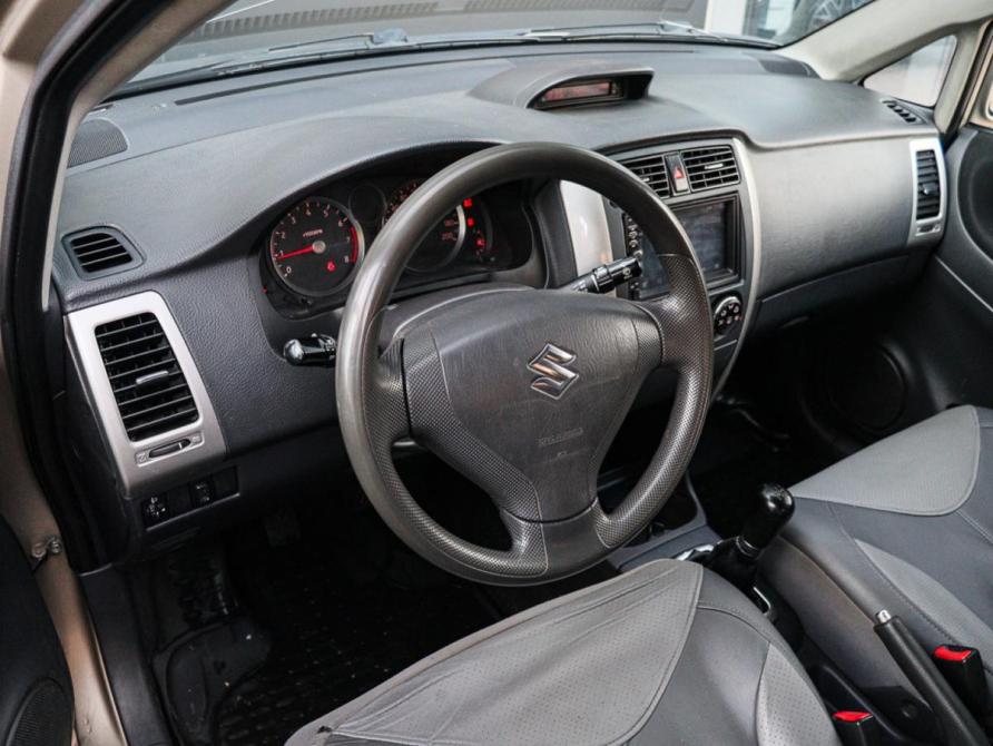 Suzuki Liana I Рестайлинг Москва  - изображение 10