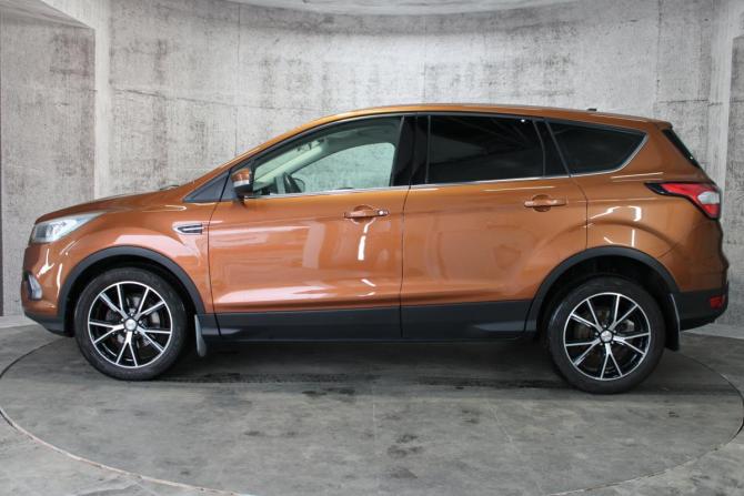 Ford Kuga II Рестайлинг с пробегом 2017 года, цена 1 695 000 рублей, 102429 км, внедорожник, Автокод Объявления