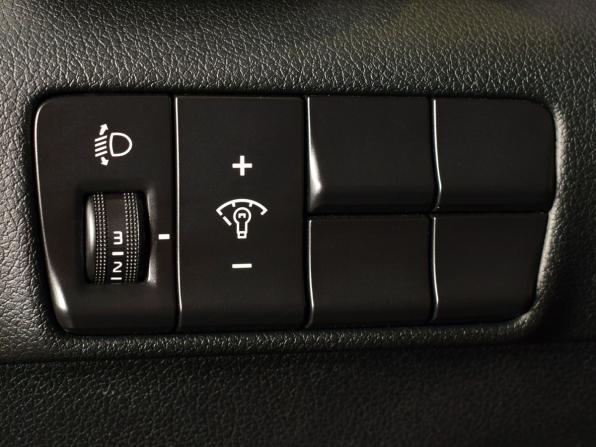 Kia Sportage IV Рестайлинг с пробегом 2019 года, цена 2 100 995 рублей, 103822 км, внедорожник, Автокод Объявления