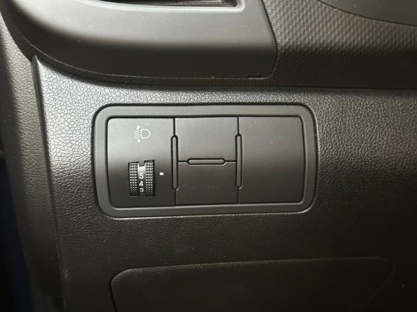 Hyundai Solaris I Рестайлинг с пробегом 2015 года, цена 1 040 000 рублей, 71140 км, хэтчбек, Автокод Объявления