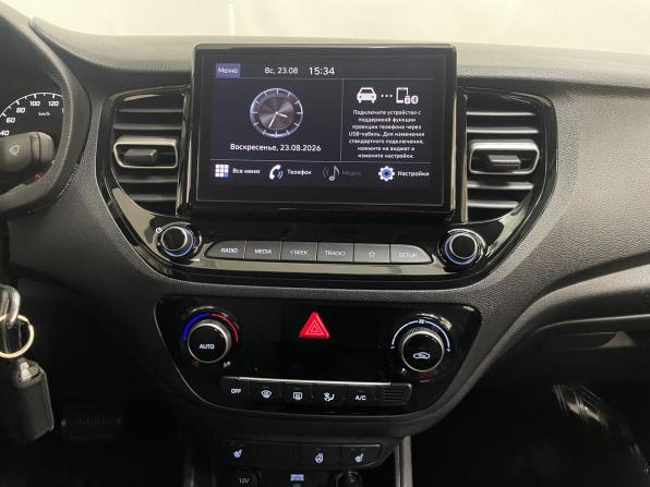 Hyundai Solaris II Рестайлинг с пробегом 2021 года, цена 1 649 000 рублей, 52617 км, седан, Автокод Объявления