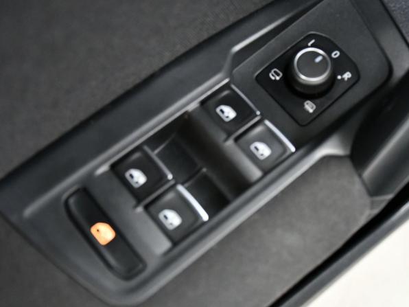Volkswagen Tiguan II с пробегом 2019 года, цена 3 097 000 рублей, 67300 км, внедорожник, Автокод Объявления