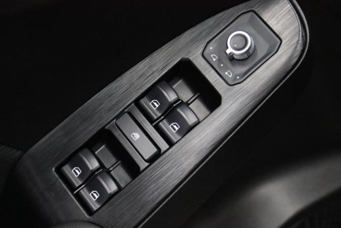 Haval Jolion I Рестайлинг с пробегом 2025 года, цена 2 255 550 рублей, 7146 км, внедорожник, Автокод Объявления