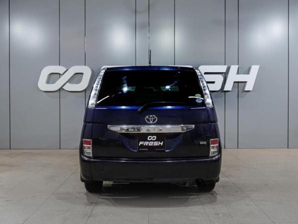 Toyota ISis I Рестайлинг с пробегом 2013 года, цена 1 219 000 рублей, 162880 км, компактвэн, Автокод Объявления