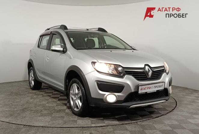 Renault Sandero II с пробегом 2018 года, цена 1 140 000 рублей, 119600 км, хэтчбек, Автокод Объявления