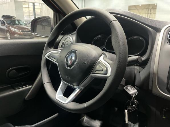 Renault Logan II Рестайлинг с пробегом 2019 года, цена 840 000 рублей, 144600 км, седан, Автокод Объявления