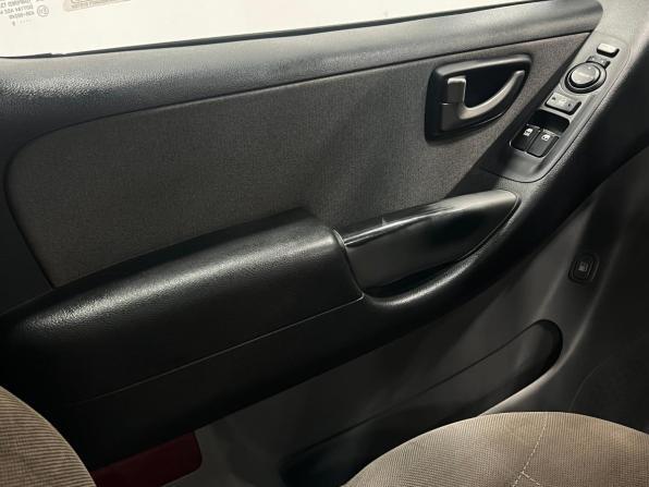 Hyundai H-1 II Рестайлинг 2 с пробегом 2018 года, цена 2 549 000 рублей, 231000 км, минивэн, Автокод Объявления