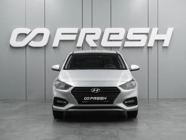 Hyundai Solaris II с пробегом 2019 года, цена 1 059 000 рублей, 142221 км, седан, Автокод Объявления