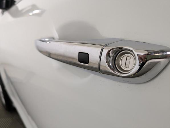 Hyundai Solaris II с пробегом 2018 года, цена 1 058 900 рублей, 194000 км, седан, Автокод Объявления