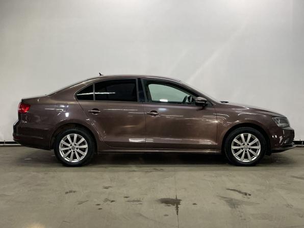 Volkswagen Jetta VI Рестайлинг с пробегом 2015 года, цена 1 099 000 рублей, 135844 км, седан, Автокод Объявления