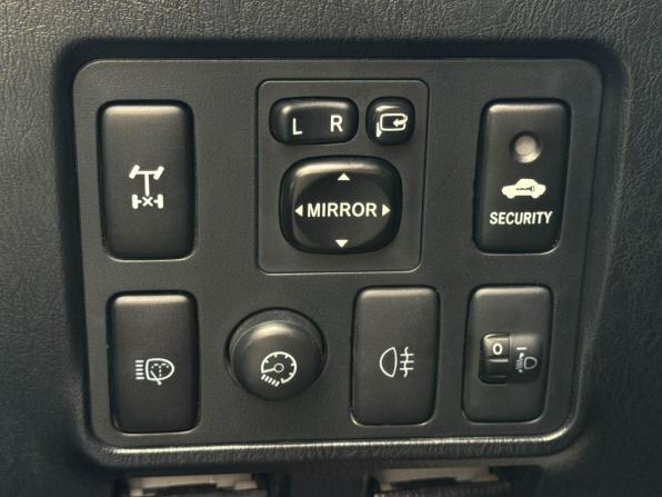 Toyota Hilux VII Рестайлинг с пробегом 2014 года, цена 2 999 000 рублей, 83945 км, offers.body_type.unknown, Автокод Объявления