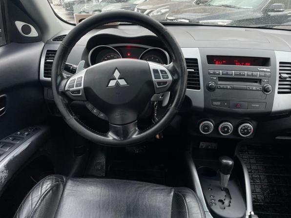 Mitsubishi Outlander II с пробегом 2008 года, цена 899 000 рублей, 203500 км, внедорожник, Автокод Объявления