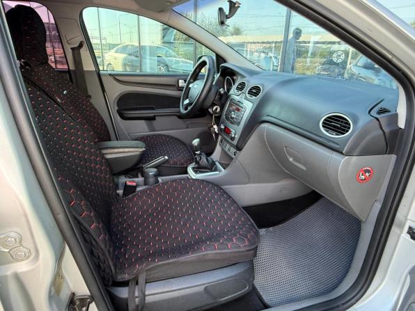 Ford Focus II Рестайлинг с пробегом 2010 года, цена 515 000 рублей, 256158 км, седан, Автокод Объявления