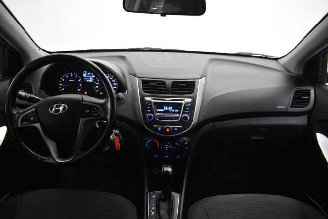 Hyundai Solaris I Рестайлинг с пробегом 2015 года, цена 1 140 000 рублей, 97523 км, седан, Автокод Объявления