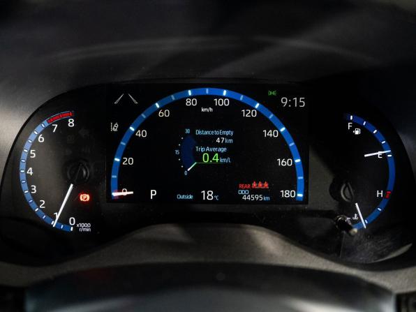 Toyota Yaris Cross с пробегом 2021 года, цена 1 950 000 рублей, 44587 км, внедорожник, Автокод Объявления
