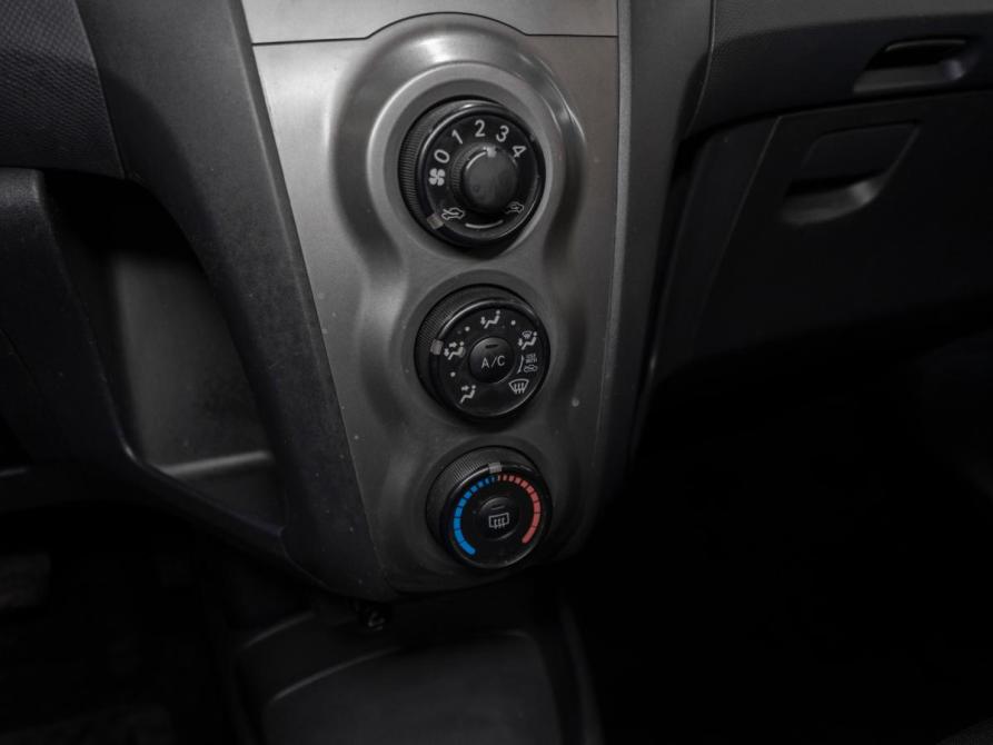 Toyota Yaris II Рестайлинг Москва  - изображение 15
