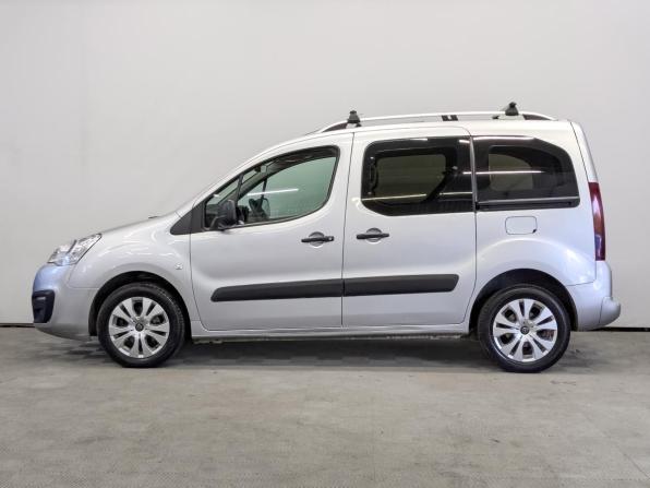 Opel Combo PCMA с пробегом 2021 года, цена 1 845 000 рублей, 82804 км, компактвэн, Автокод Объявления