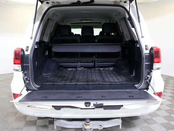 Toyota Land Cruiser 200 Series Рестайлинг 2 с пробегом 2020 года, цена 5 299 000 рублей, 293374 км, внедорожник, Автокод Объявления