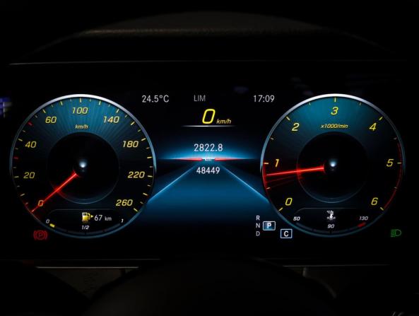 Mercedes-Benz E-Класс V (W213 S213 C238) Рестайлинг с пробегом 2021 года, цена 4 350 000 рублей, 48449 км, седан, Автокод Объявления