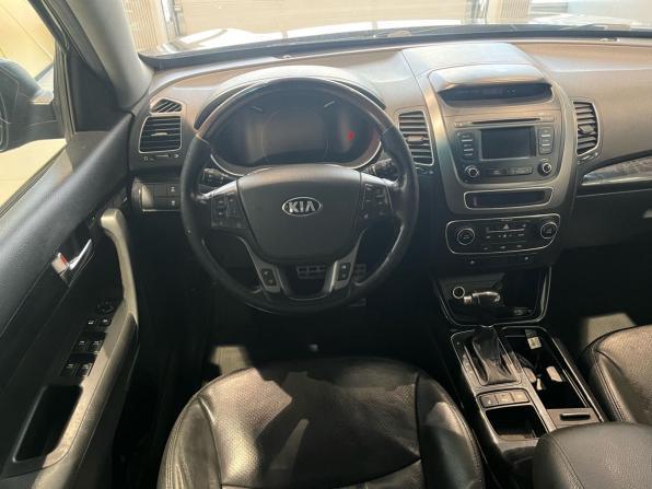 Kia Sorento II Рестайлинг с пробегом 2012 года, цена 1 399 000 рублей, 293000 км, внедорожник, Автокод Объявления