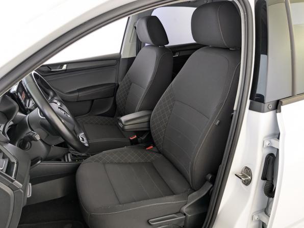 Skoda Rapid II с пробегом 2022 года, цена 1 600 000 рублей, 93487 км, лифтбек, Автокод Объявления