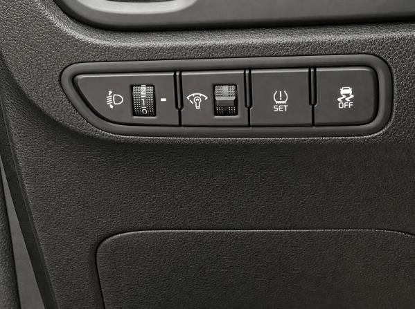 Kia Rio IV Рестайлинг с пробегом 2020 года, цена 1 690 000 рублей, 100640 км, хэтчбек, Автокод Объявления