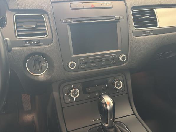 Volkswagen Touareg II с пробегом 2012 года, цена 1 930 000 рублей, 160000 км, внедорожник, Автокод Объявления