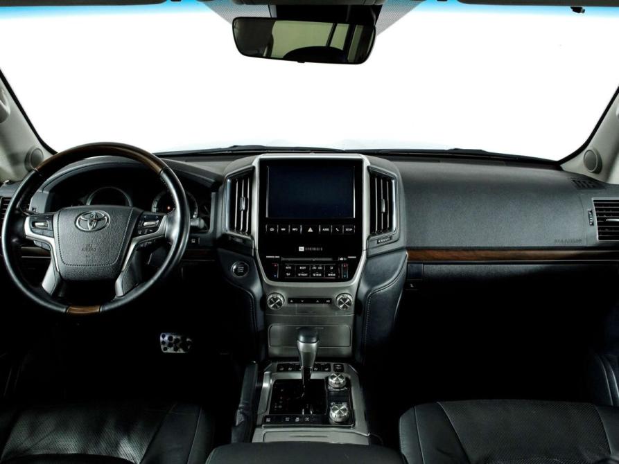 Toyota Land Cruiser 200 Series Рестайлинг 2 Санкт-Петербург  - изображение 15
