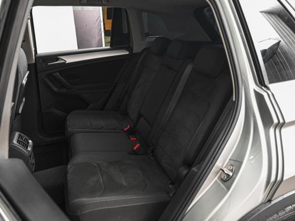 Volkswagen Tiguan II с пробегом 2018 года, цена 2 084 000 рублей, 235891 км, внедорожник, Автокод Объявления