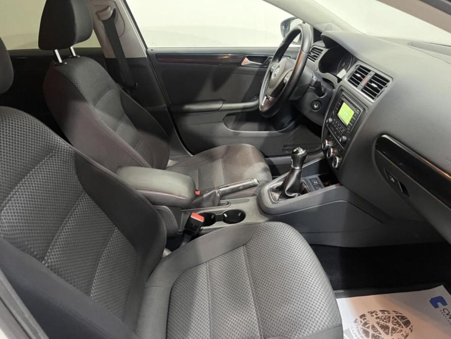 Volkswagen Jetta VI Курск  - изображение 7