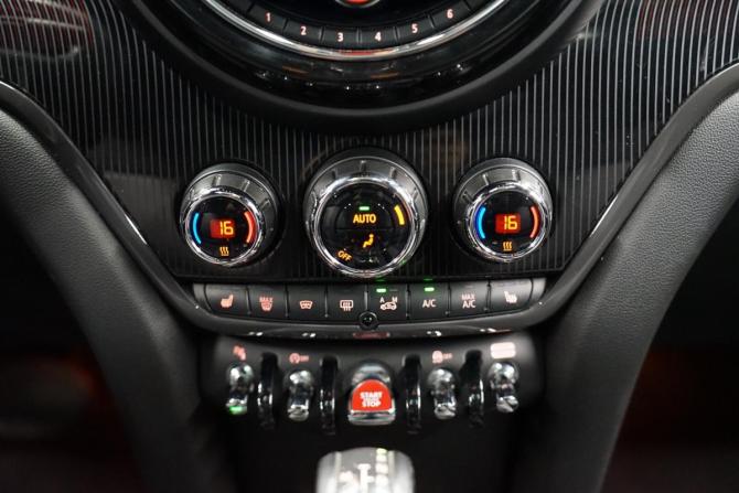 Mini Countryman II с пробегом 2019 года, цена 3 000 000 рублей, 69900 км, внедорожник, Автокод Объявления