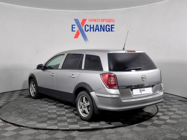 Opel Astra H Рестайлинг с пробегом 2011 года, цена 439 000 рублей, 257172 км, универсал, Автокод Объявления