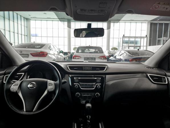 Nissan Qashqai II с пробегом 2018 года, цена 1 770 000 рублей, 112252 км, внедорожник, Автокод Объявления