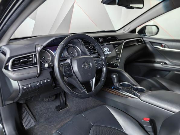 Toyota Camry VIII (XV70) с пробегом 2019 года, цена 2 489 000 рублей, 134185 км, седан, Автокод Объявления