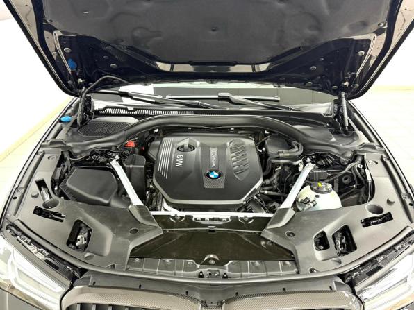 BMW 5 серии VII (G30/G31/G38) Рестайлинг с пробегом 2021 года, цена 5 745 000 рублей, 75848 км, седан, Автокод Объявления