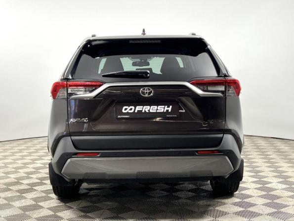 Toyota RAV4 V (XA50) с пробегом 2021 года, цена 2 570 100 рублей, 124741 км, внедорожник, Автокод Объявления
