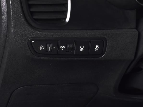 Kia Rio IV с пробегом 2018 года, цена 1 099 999 рублей, 163027 км, хэтчбек, Автокод Объявления