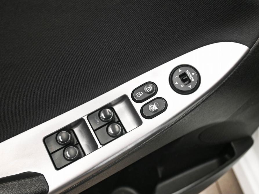 Hyundai Solaris I Рестайлинг Ростов-на-Дону  - изображение 17